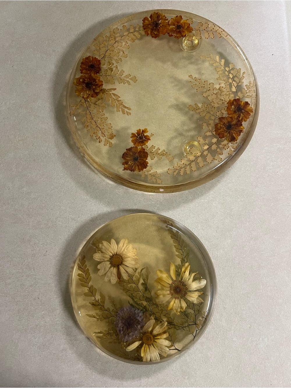 Resin Floral Trays - Amber Daisy Design (Set of 2) 1970s. 7in & 10in diameter